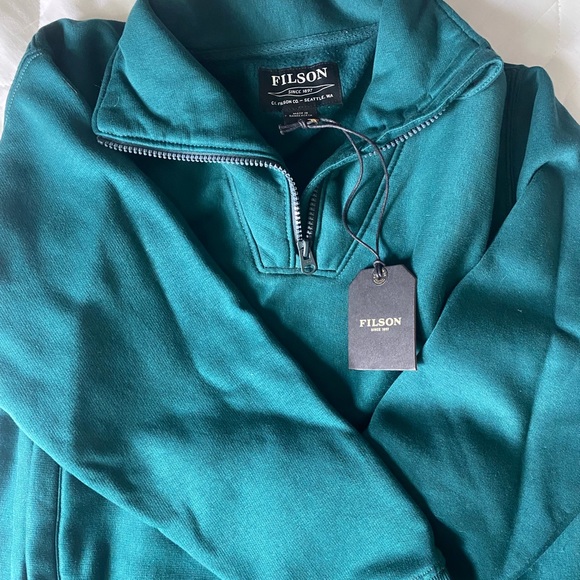 Filson Sweaters - Filson sweat shirt green